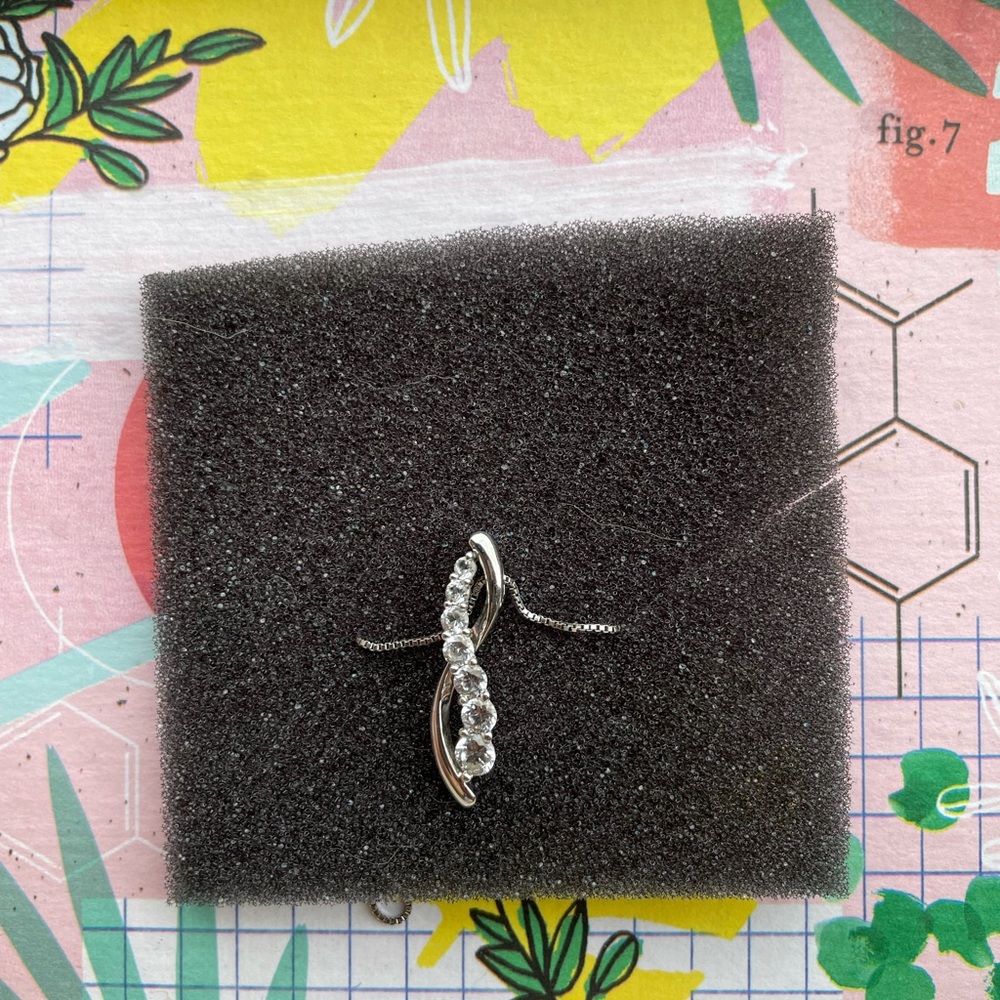 White topaz necklace